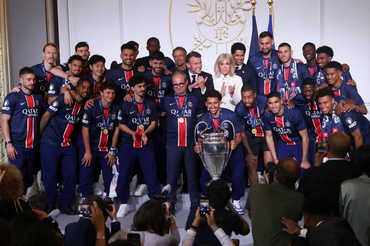 أبطال أوروبا في «الإليزيه»… وماكرون: أنجزتم المهمة