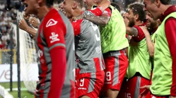 كريمونيزي يكمل عقد الصاعدين إلى الدوري الإيطالي