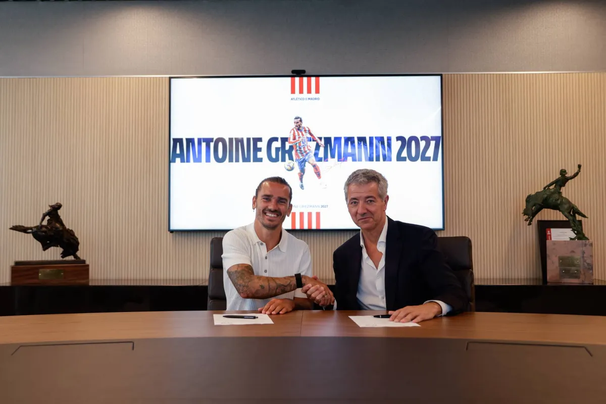 غريزمان يمدد عقده مع أتلتيكو مدريد حتى 2027