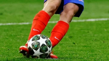 مجلس الاتحاد الدولي يُعدّل قانون ركلات الجزاء عند لمس الكرة مرتين