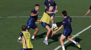 إيطاليا تبدأ رحلة التعويض باختبار «مفصلي» في أوسلو