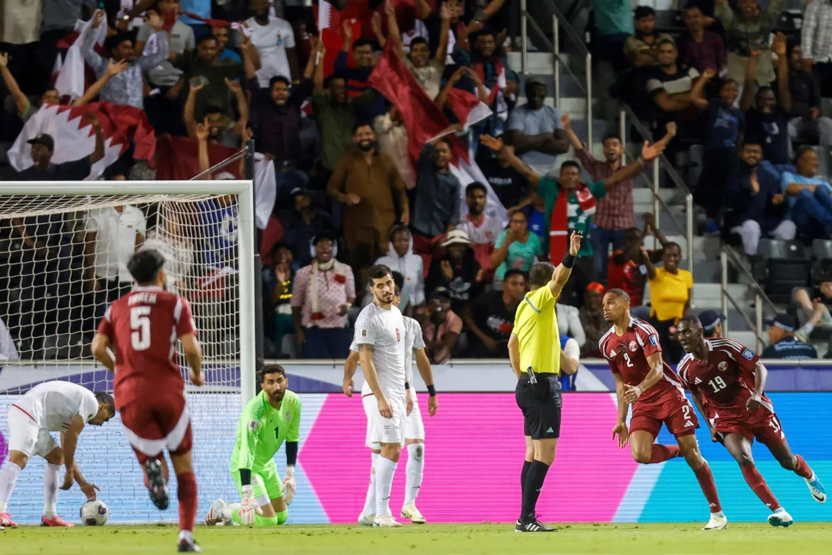 قطر تبقي آمال «المونديال» بفوز ثمين على إيران