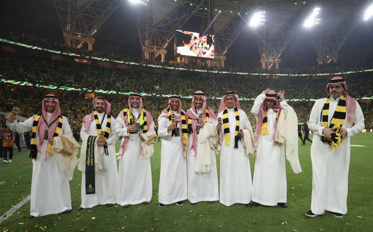 مشعبي يودع كرسي الاتحاد… ويعلن عودته للمدرجات  