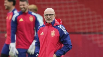 «كريستيانو لاعب صنع حقبةً وإرثاً»