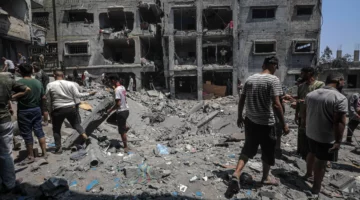 «صحة غزة» تحذر من انهيار ما تبقى من مؤسسات صحية في القطاع