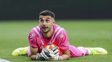 برشلونة يقترب من التعاقد مع غارسيا وغموض حول موقف تير شتيغن