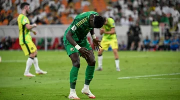 الأخضر يطيل طريق «المونديال»