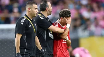 الأهلي يخسر لاعبه عاشور في كأس العالم للأندية بسبب «الترقوة»