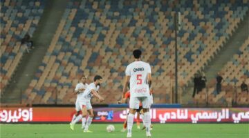 دونجا يتعرض لإصابة في مباراة الزمالك وفاركو.. ويتوجه للمستشفى