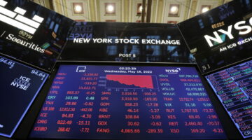 دويتشه بنك يرفع مستهدفه للأسهم الأمريكية بدعم من مرونة الاقتصاد