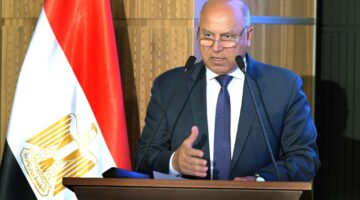 وزير النقل: بدء التشغيل التجريبي للمرحلة الثانية للأتوبيس الترددي أوائل أكتوبر المقبل