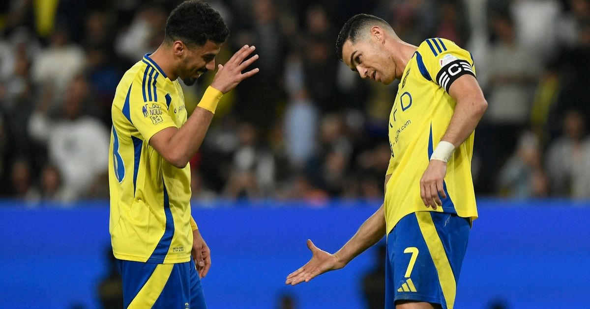 الهلال يتحرك لانهاء عقد لاجامي مع النصر