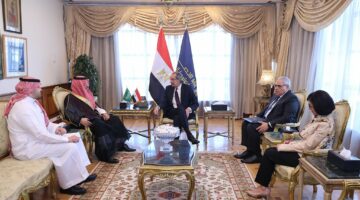 مصر والسعودية تبحثان التعاون في مجالات الاتصالات وتكنولوجيا المعلومات