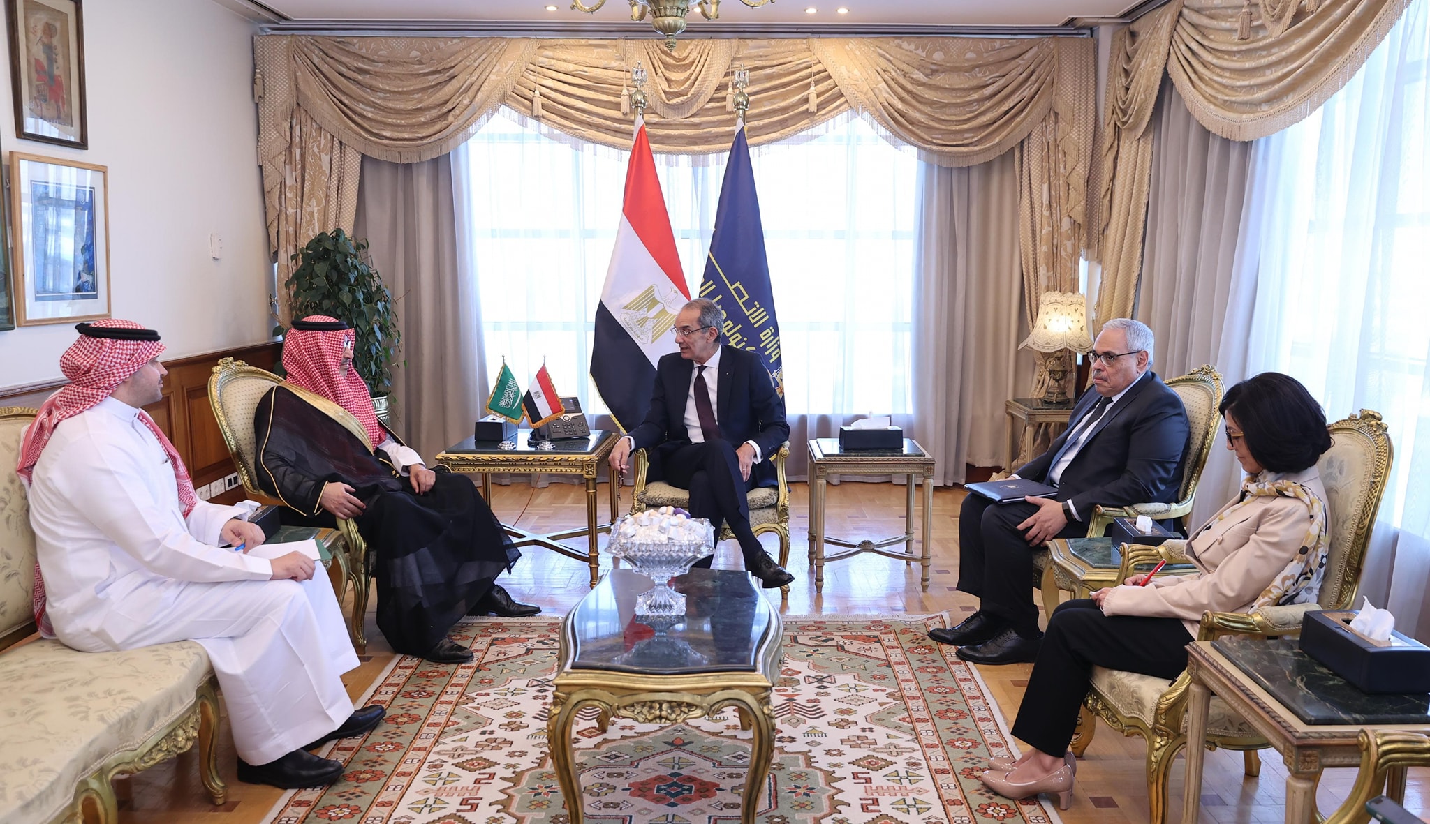 مصر والسعودية تبحثان التعاون في مجالات الاتصالات وتكنولوجيا المعلومات