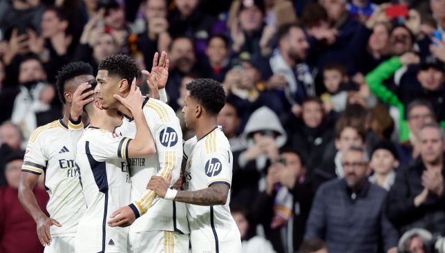 ريال مدريد يتحرك لمكافأة نجمه بعقد جديد