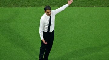 سيموني إنزاغي يبلغ إنتر ميلان بالرحيل من أجل تدريب الهلال