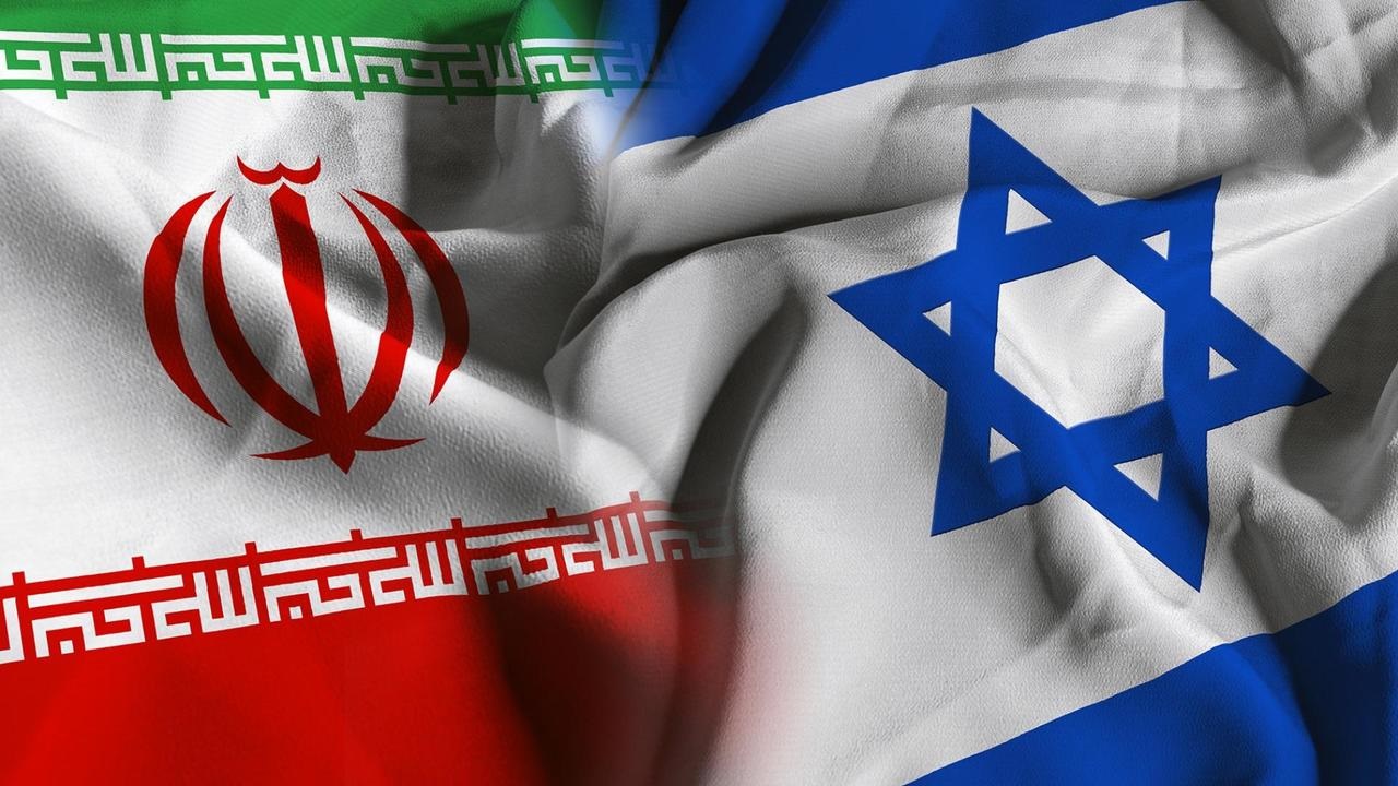 تصاعد التوتر بين إسرائيل وإيران يهدد برفع الضغوط على الأسعار العالمية