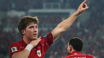 إندونيسيا تهزم الصين وتقترب من ملحق تصفيات كأس العالم 2026