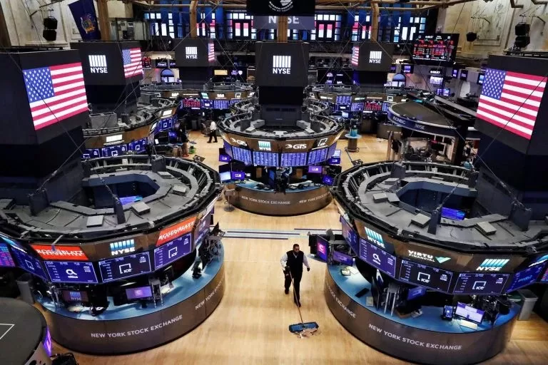 انخفاض مؤشر الخوف في وول ستريت بنسبة 5%
