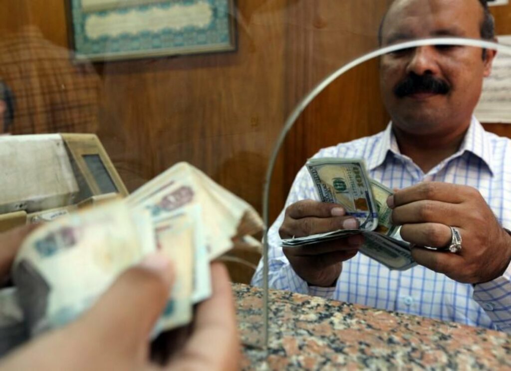 مصر تتصدر أكبر 5 دول إفريقية استقبالاً لتحويلات العاملين بالخارج