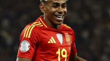 الكرة الذهبية … يجب أن تكون من نصيب يامال