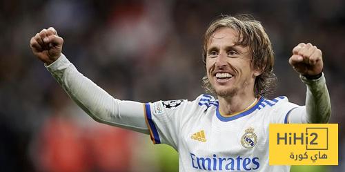 مودريتش يكشف عن أفضل لاعب وسط في الموسم الماضي!