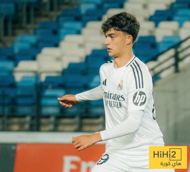 ريال مدريد يجدد عقد موهبة الفريق