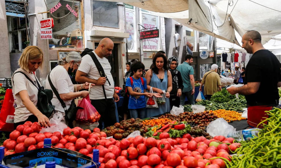 التضخم في تركيا يتباطأ خلال مايو ويتدنى عن التوقعات