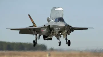 ترامب يعلن موافقة أمريكا على بيع طائرات F35 إلى السعودية