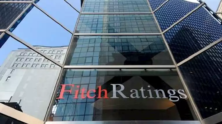 لماذا خفضت فيتش سوليوشنز توقعات نمو اقتصاد مصر للعام المالي الحالي والمقبل؟