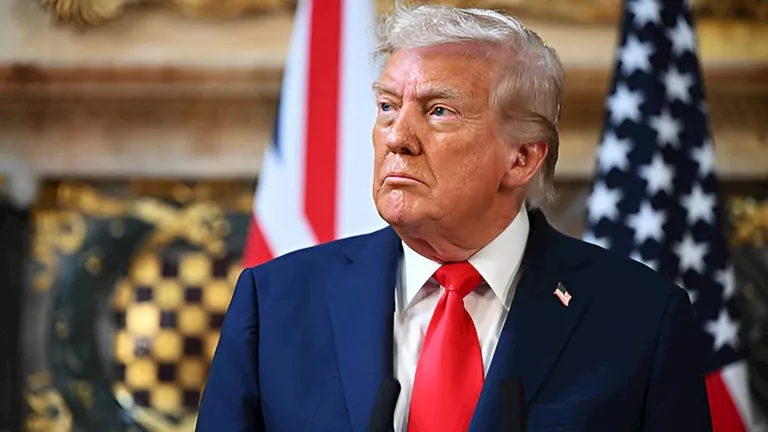 ترامب يعلن انطلاق "مفاوضات رسمية" مع إيران.. ويؤكد: "اتفاق يلوح في الأفق"