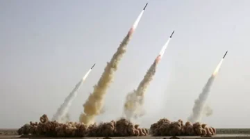 الحرس الثوري الإيراني يُنفذ "الموجة 77" ضد أهداف إسرائيلية وقواعد أمريكية