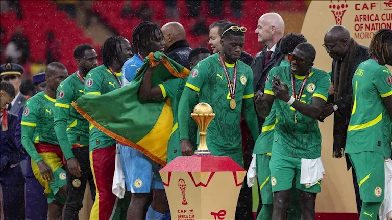 صحيفة تكشف مفاجأة.. "كاس" تجمد قرار سحب لقب أمم أفريقيا من السنغال