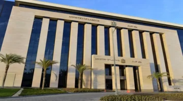 2289 فرصة عمل للشباب.. "العمل" تفتح أبواب التوظيف بـ 9 محافظات