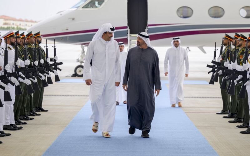 أمير قطر يناقش مع رئيس الإمارات أوضاع المنطقة وتداعياتها | أخبار