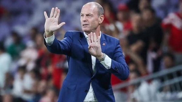 إجراء جديد من توروب تجاه لاعبي الأهلي