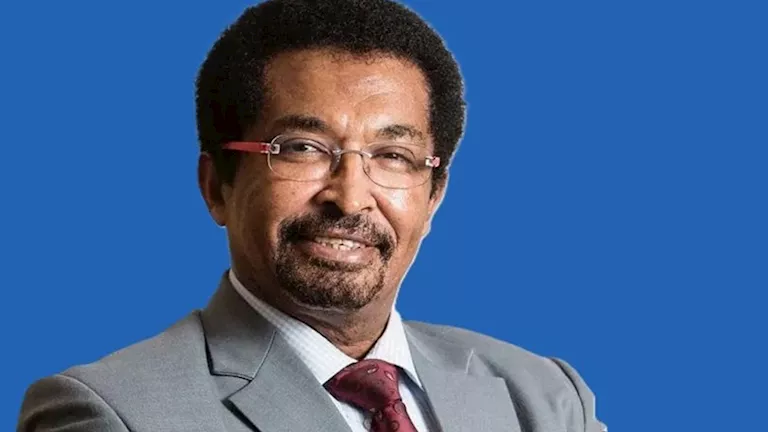 بسبب تدني راتبه.. وزير الثروة الحيوانية السوداني يبحث عن عمل إضافي