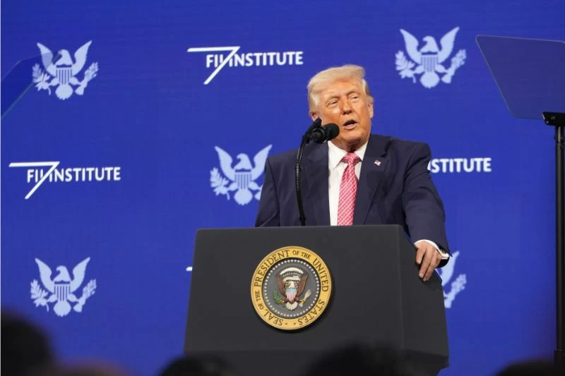 ترمب: محمد بن سلمان رجل عظيم وصديق رائع وزعيم يحمي بلاده بلا تردد – أخبار السعودية