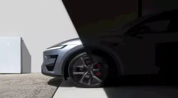 تسلا Model Y L الكهربائية الجديدة تتوفر رسميًا في الأسواق.. صور