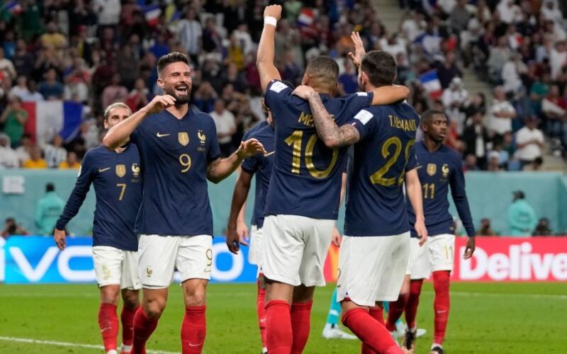 فرنسا تبحث عن المجد الثالث.. والسنغال تستحضر عقدة 2002.. وهالاند يحمل أحلام النرويج.. والعراق يرفع شعار «صناعة المفاجأة» في مجموعة نارية بمونديال 2026
                                                
                                                
                                                    10/06/2026 08:30 ص
                                                
                                                
                                                    مع اقتراب صافرة البداية للنسخة الأكبر في تاريخ كأس العالم تتجه الأنظار إلى المجموعة التاسعة التي تبدو مرشحة لتكون واحدة من أكثر مجموعات