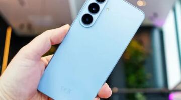 جهاز Galaxy S26 من سامسونج يحصل على إصدار أساسي جديد بسعر أرخص للشركات