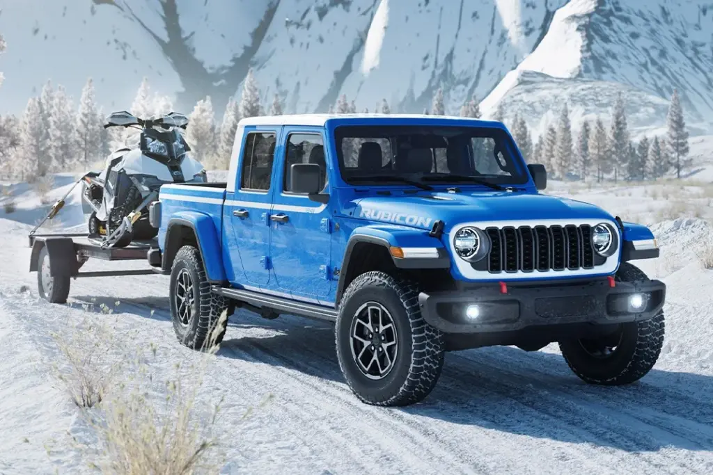 جيب جلادياتور وايت كاب 2026: حين تقرر آلة العمل الخاصة بك ارتداء “فستان” عتيق.