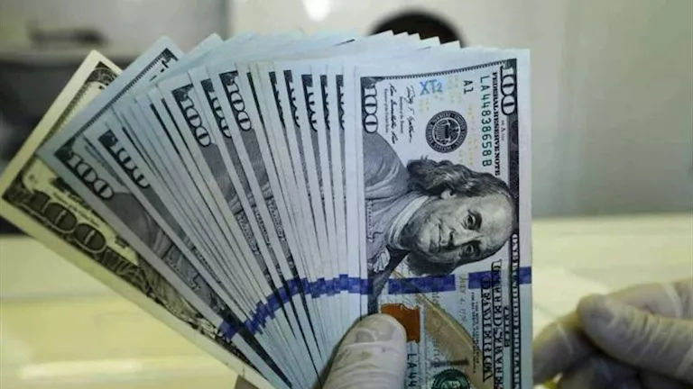 صعود أسعار البنزين في الولايات المتحدة بمقدار دولار واحد مقابل الجالون