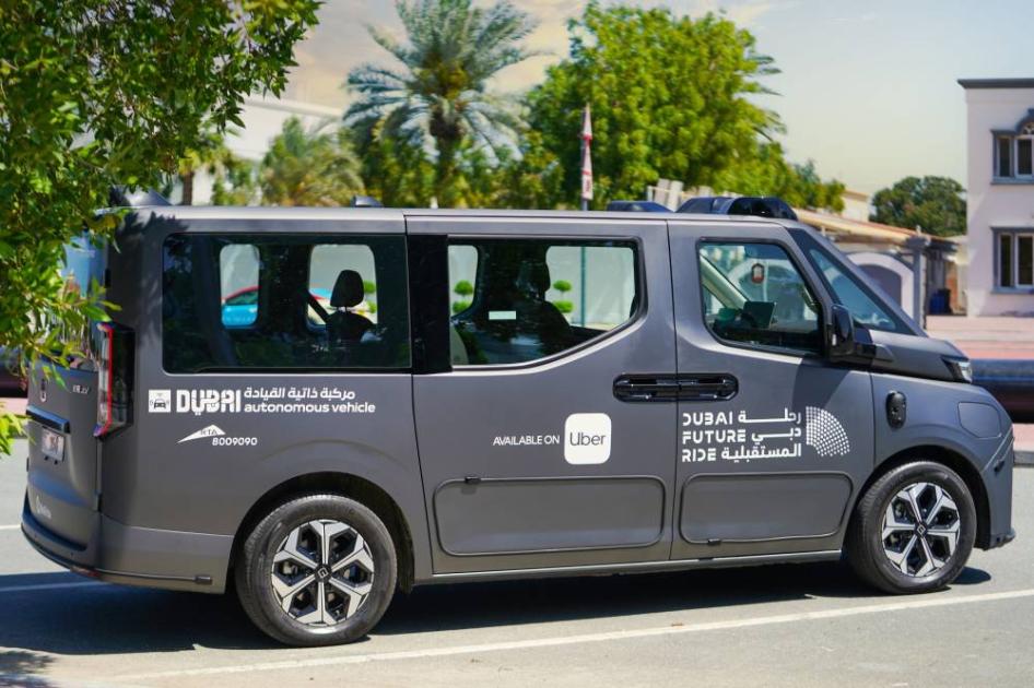 «طرق دبي»: انطلاق التشغيل التجاري لخدمة التاكسي ذاتي القيادة في أم سقيم وجميرا (فيديو)