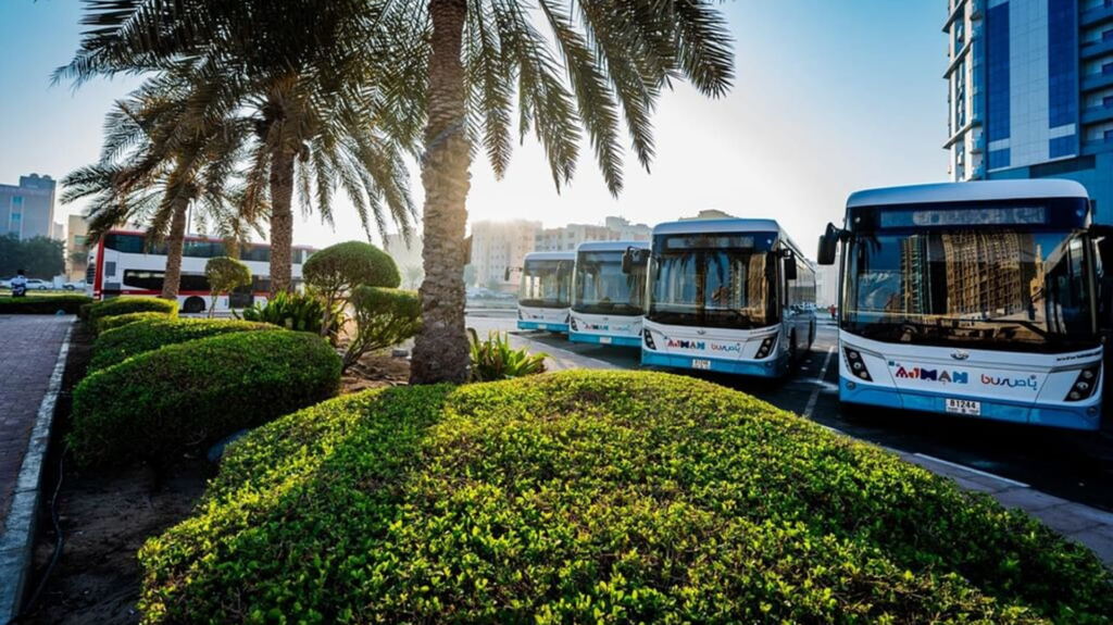 عجمان تعلن استعادة خدمات النقل إلى وضعها الطبيعي في الإمارة.