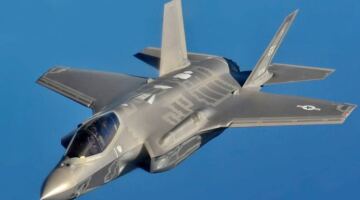 لماذا تبيع أمريكا طائرات F-35 ولا تورد طائرات F-22؟