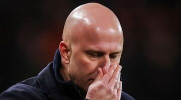 ليفربول يقرر التخلي عن سلوت ويقترب من تعيين تشابي ألونسو