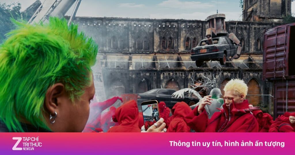 أطلقت فرقة MCK فيديو موسيقي بزاوية 360 درجة تم تصويره باستخدام هاتف آيفون.