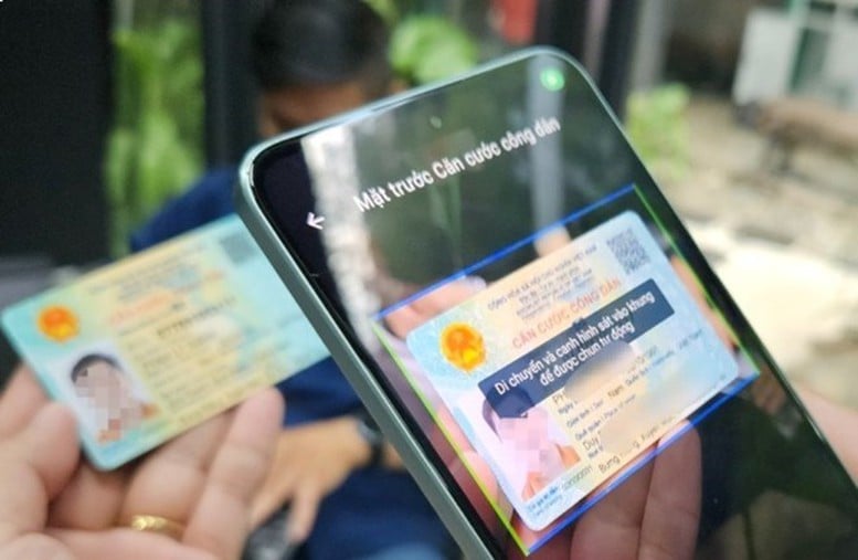 إرشادات للتحقق من معلومات مشترك الهاتف المحمول.