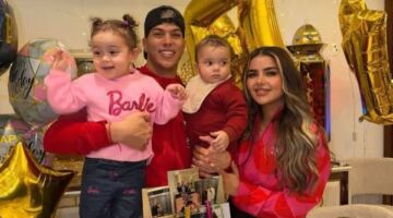 إمام عاشور في أحدث إطلالة مع زوجته وأبنائه.. شاهد